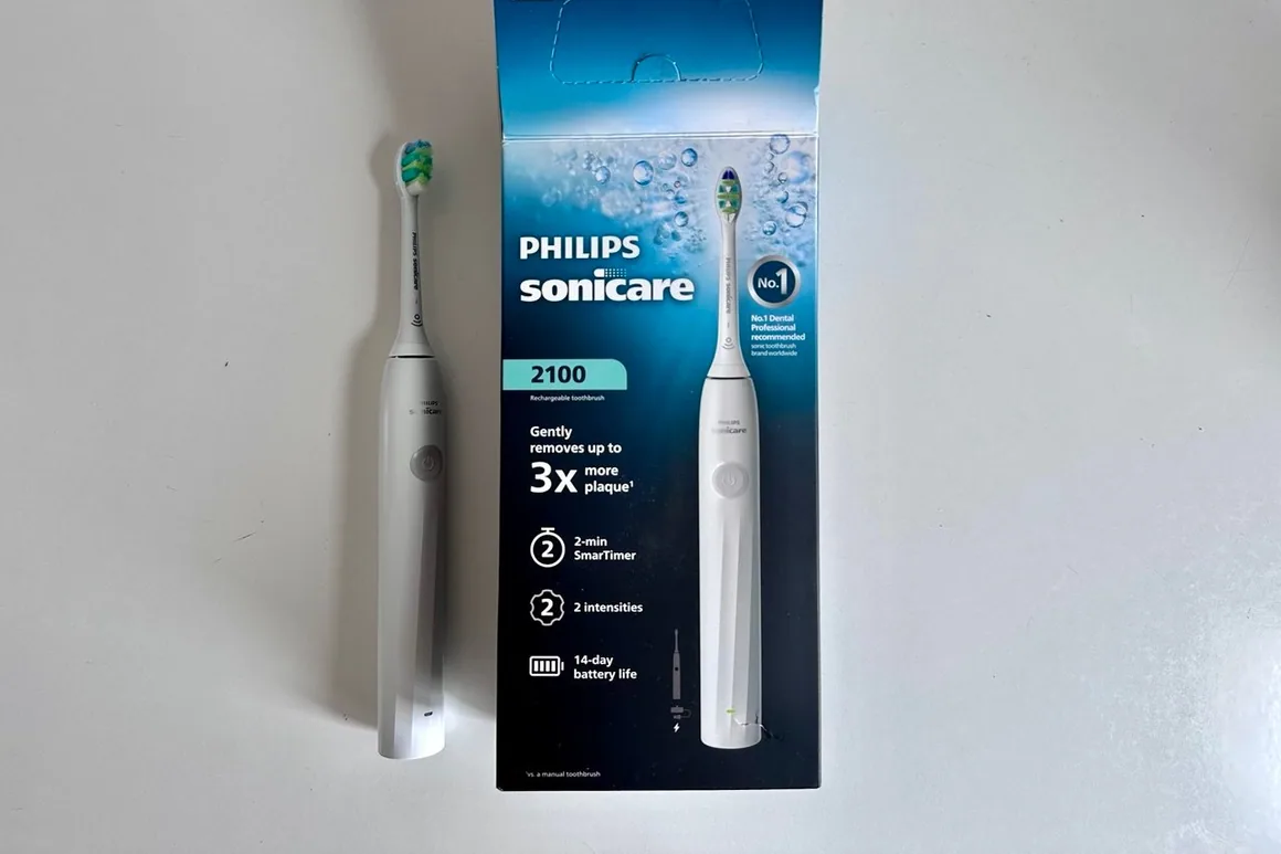 Philips Sonicare 2100 elektrisk tannbørste med eske